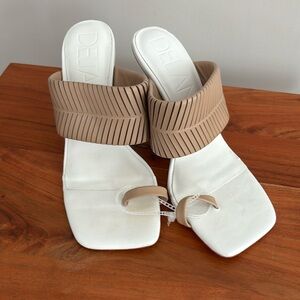 Deltan Sandals 7.5